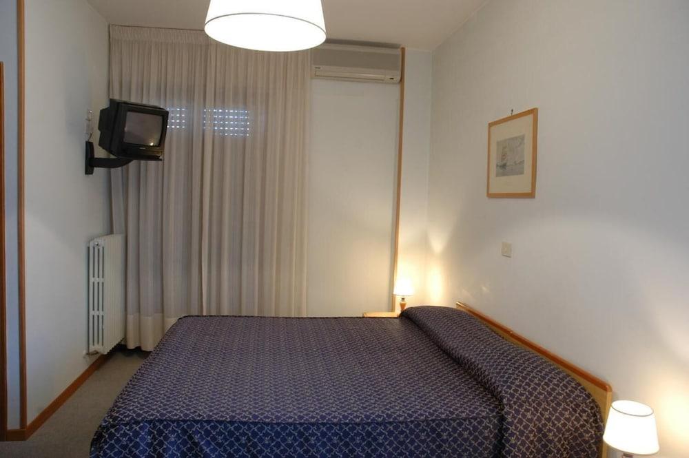 Hotel La Vela Passignano sul Trasimeno Dış mekan fotoğraf